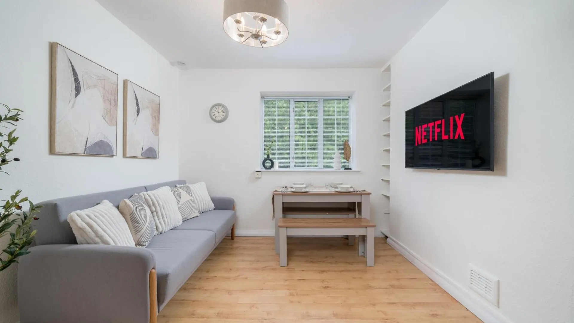 New! Cosy Flat - Free Secure Parking - Wapping Station Apartment London United Kingdom