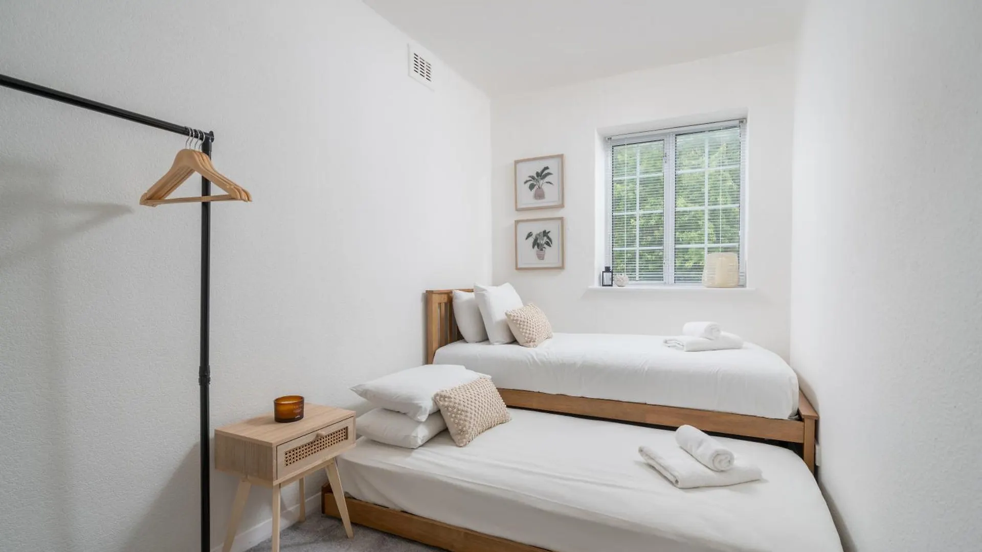 New! Cosy Flat - Free Secure Parking - Wapping Station Apartment London