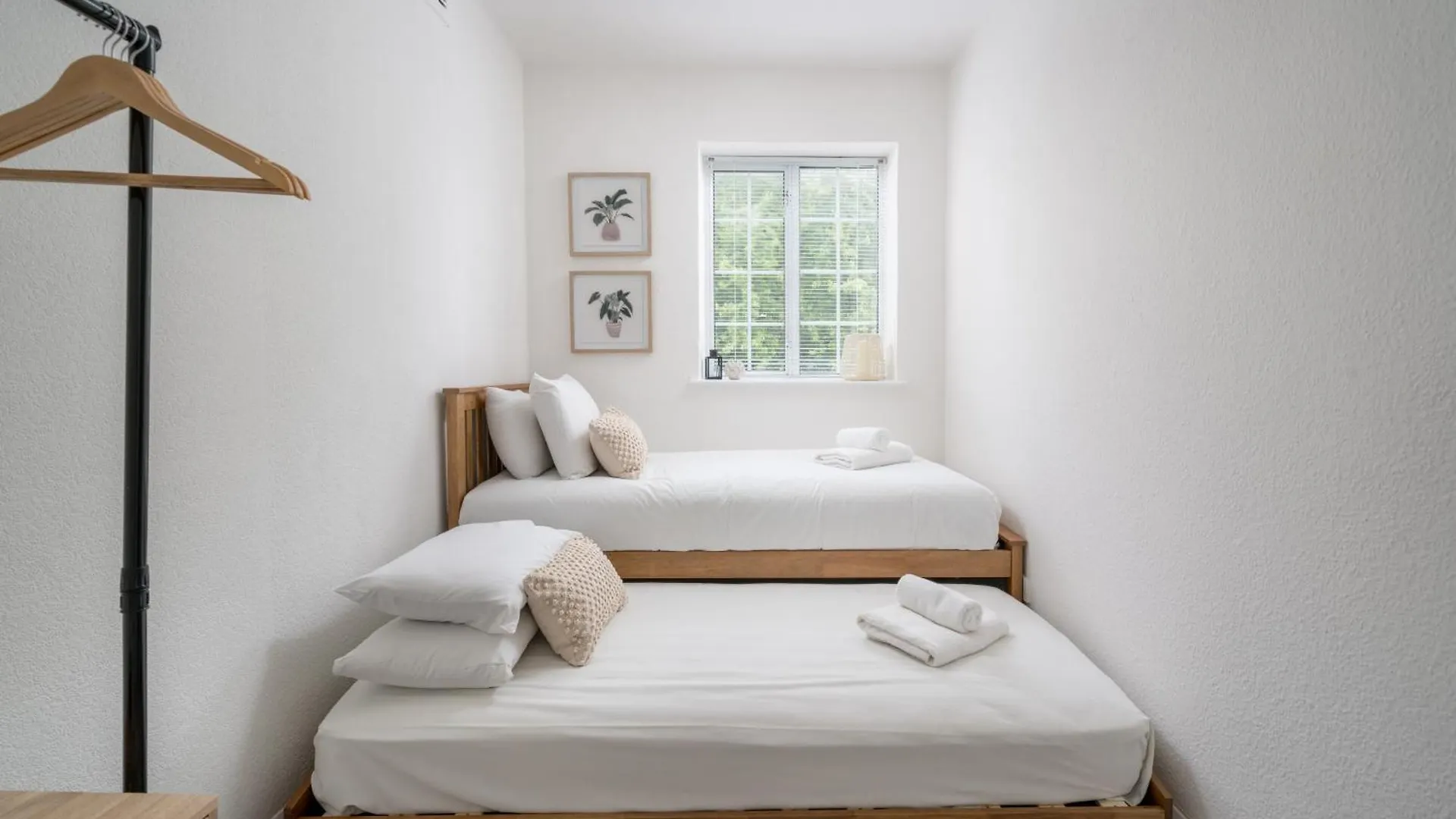 New! Cosy Flat - Free Secure Parking - Wapping Station Apartment London