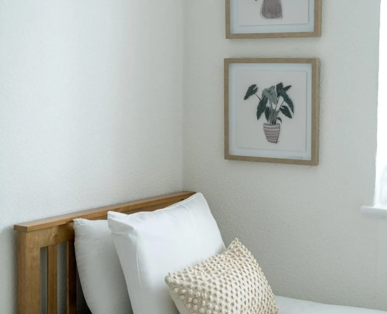 New! Cosy Flat - Free Secure Parking - Wapping Station Apartment London